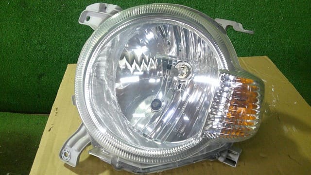 Used]Right Tail Light DAIHATSU Mira cocoa 2014 DBA-L675S