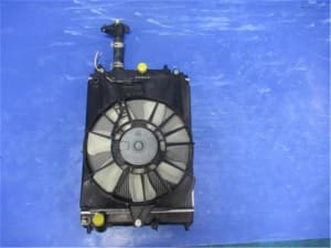 Used]CR-Z ZF1 radiator alpha black label 19010-RBJ-004 NH731P - BE 