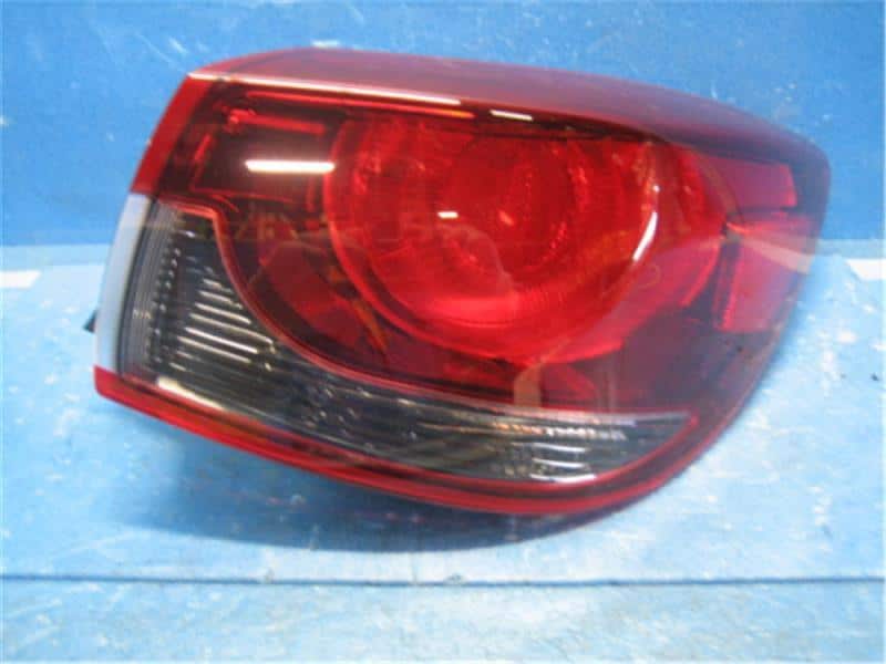Used]Right Headlight MAZDA Mazda2 2020 6BA-DJLAS D43N510K0E - BE