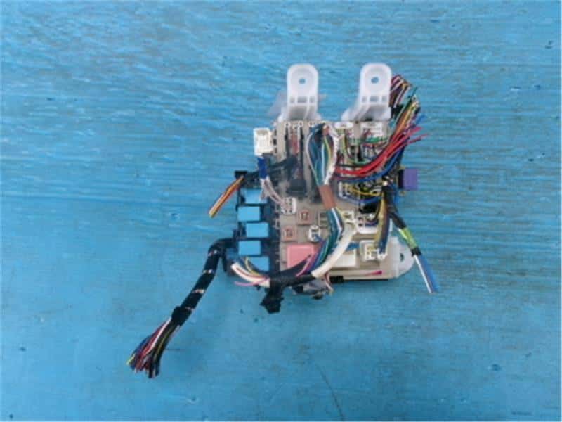 Recondition Toyota RAV4 Fuse Boxes 2015 DBA-ACA31W 8273042653