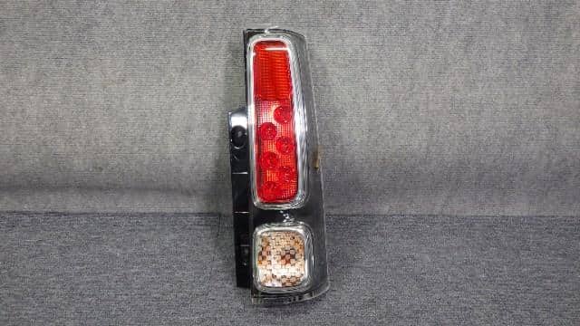 パーツ Suzuki Spacia 5AA-MK53S Left Tail Light Used]Left Tail Light SUZUKI Spacia 2021 5AA-MK53S - BE FORWARD