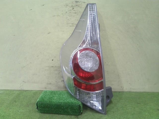 Used]Aqua NHP10 Right Tail Lamp 8155152A80 - BE FORWARD Auto Parts