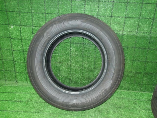 Recondition Nissan Serena Tires 2012 DAA-HFC26 /