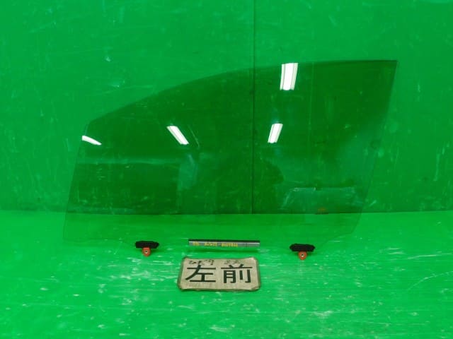 Recondition Toyota Prius Door Auto Glass 2018 DAA-ZVW51 6810247210