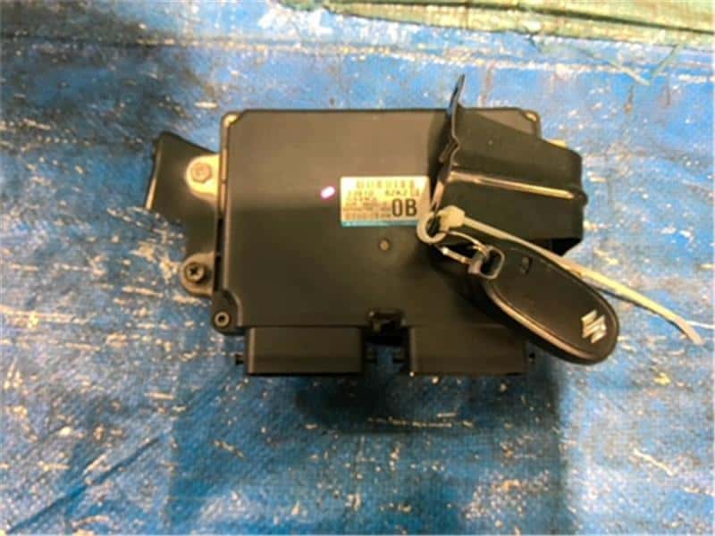 Used]CARRY EBD-DA65T Engine Control Unit / ECU K6A 33910-56M00