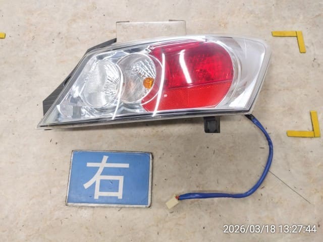 Used]Harrier Late Model ZSU60W ZSU65W AVU65W full LED KOITO 48-192