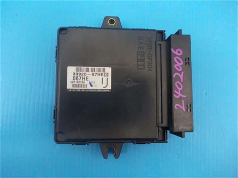 Used]Suzuki Genuine Carry DA63T Engine Control Unit / ECU 33920