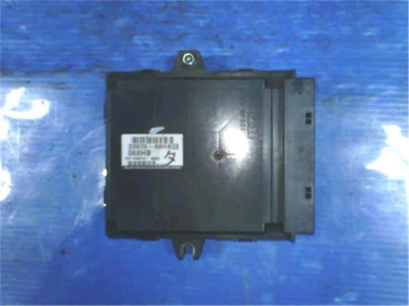 Used]Suzuki Genuine EVERY DA17V Engine Control Unit / ECU 33910