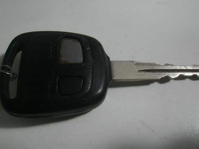 Used]Keyless Entry Remote Control Key NISSAN Cedric 2000 GH-HY34 