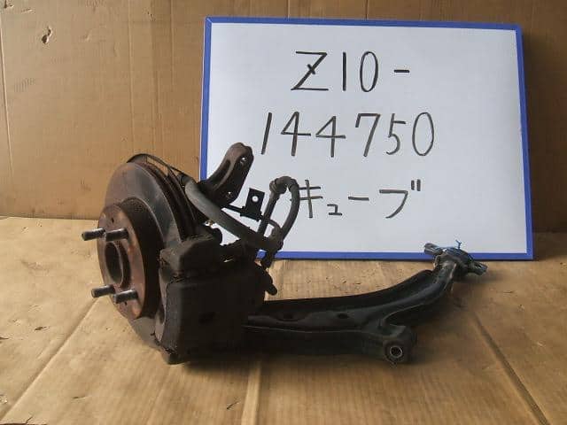 Used]Front Right Knuckle Hub Assembly NISSAN Cube 1999 GF-Z10 - BE 