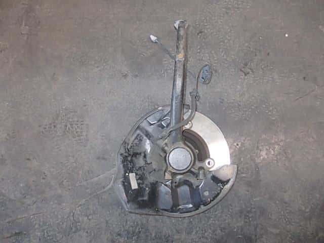 Used]Front Right Knuckle Hub Assembly TOYOTA Chaser GF-JZX100 - BE