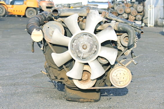 Used]Engine & Transmission TD25 2WD MT - BE FORWARD Auto Parts