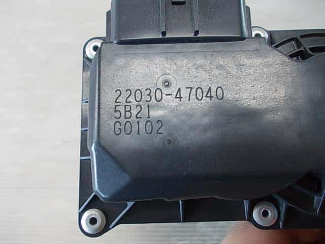 Used]Throttle Body TOYOTA Aqua DAA-NHP10 - BE FORWARD Auto Parts