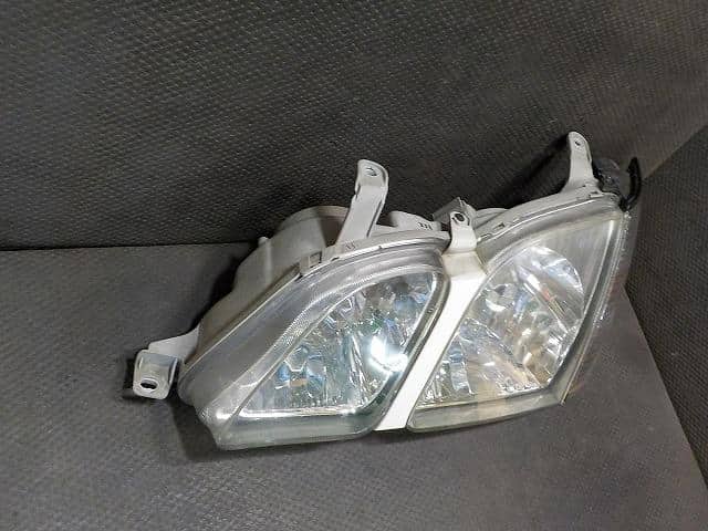 Used]Left Headlight TOYOTA Gaia GF-SXM10G - BE FORWARD Auto Parts