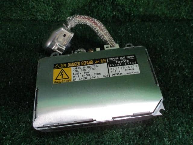 Used]Left HID Control TOYOTA Mark II TA-JZX110 - BE FORWARD Auto Parts