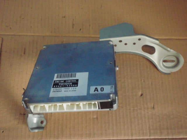 Used]Engine Control Unit TOYOTA RAV4 CBA-ZCA26W - BE FORWARD Auto