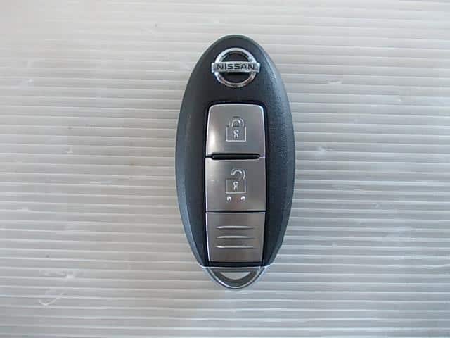 Used]Keyless Entry Remote Control Key NISSAN Note DBA-E11 - BE FORWARD Auto  Parts