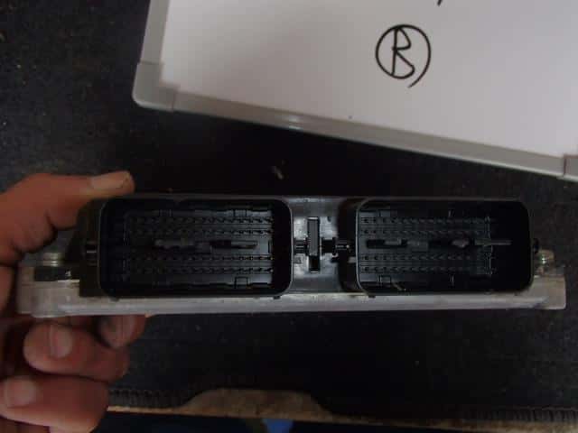 Used]Engine Control Unit / ECU SUZUKI SX4 2006 DBA-YA11S - BE