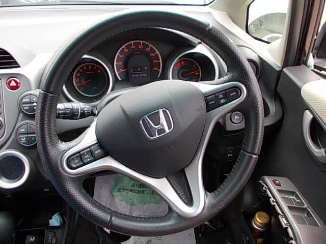 2010 honda fit 2024 steering wheel size