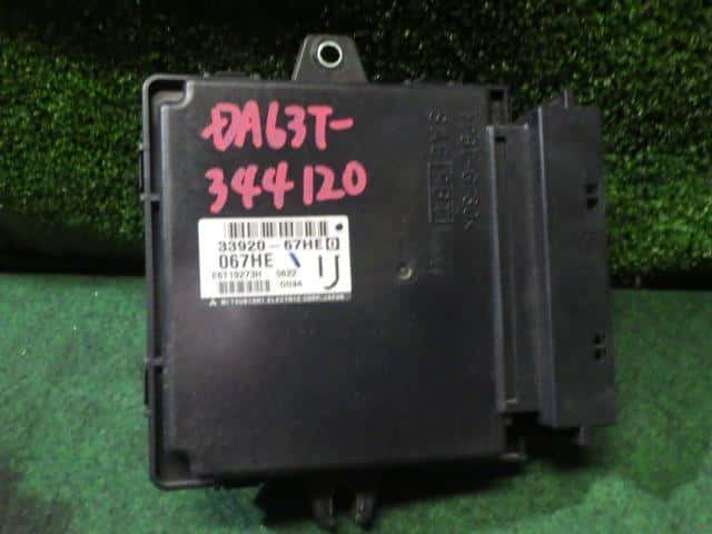 Used]Engine Control Unit SUZUKI Carry LE-DA63T 3392067HE0 - BE