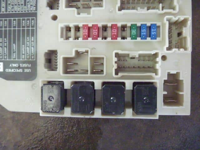 used-fuse-box-nissan-tiida-dba-c11-be-forward-auto-parts