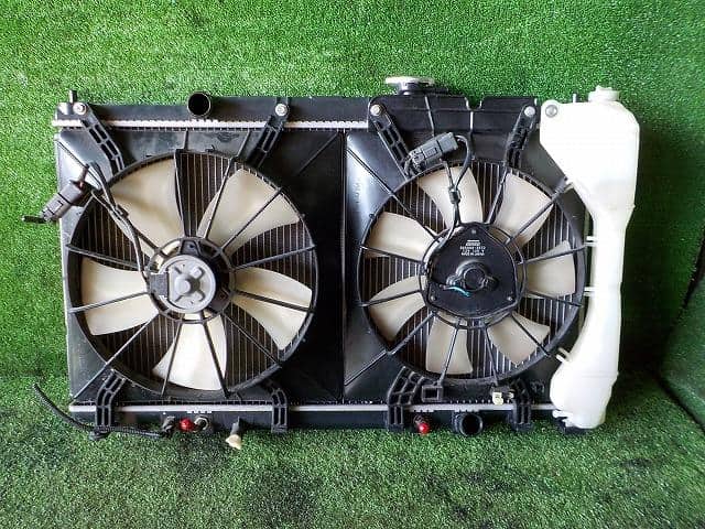 [Used]Radiator HONDA CR-V CBA-RD7 - BE FORWARD Auto Parts