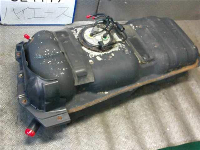 Toyota tank расход