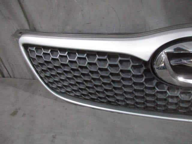 [Used]Radiator Grille TOYOTA Corolla Runx TA-NZE121 - BE FORWARD Auto Parts