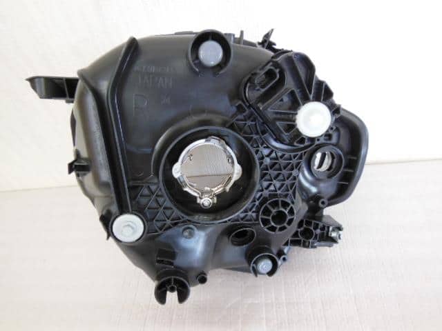Used]Right Headlight SUZUKI Hustler DAA-MR41S - BE FORWARD Auto Parts