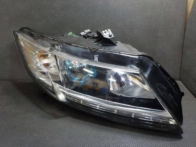 Used Right Headlight Honda Cr Z Daa Zf1 Be Forward Auto Parts
