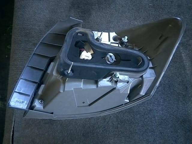Подлокотник toyota blade