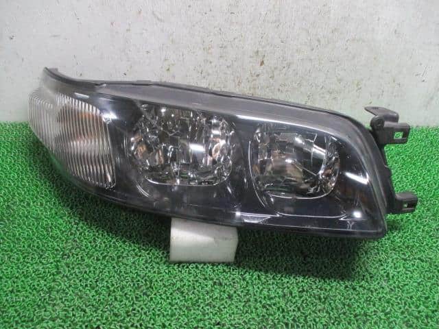 Used]Right Headlight NISSAN Avenir TA-W11 - BE FORWARD Auto Parts