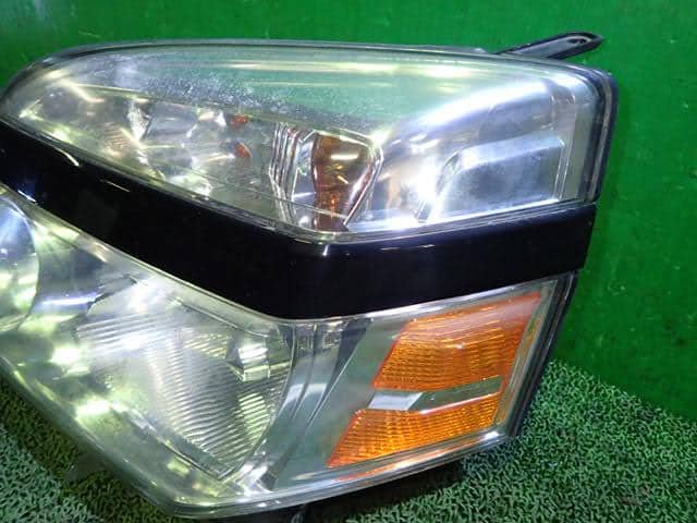 [Used]Left Headlight TOYOTA Voxy 2007 DBA-AZR60G - BE FORWARD Auto Parts