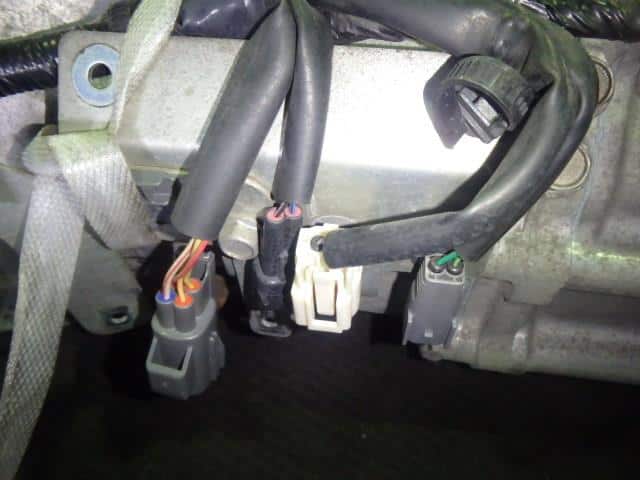 Двигатель на mazda bongo