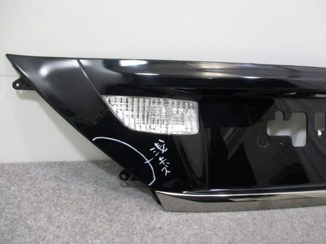 Used] Rear Finish Panel TOYOTA Alphard ANH20W 76801-58080 / 76801