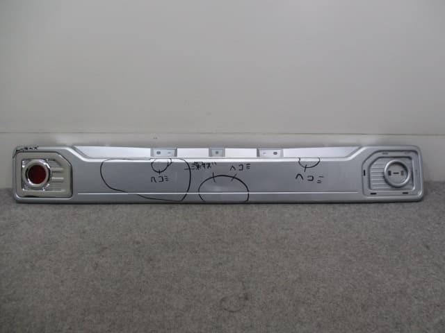 [Used] Rear Finish Panel DAIHATSU Wake LA700S 52751-B2050 / 52751-B2060 ...