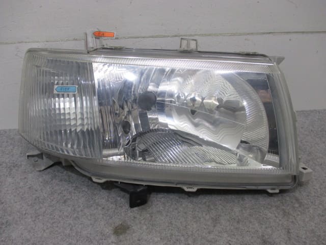 破損無し！】トヨタ純正 NCP50V NCP51V プロボックス ハロゲン
