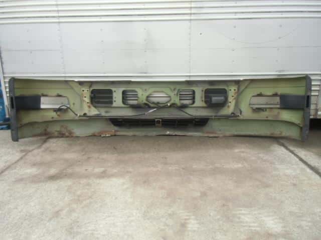 Used]Front Bumper NISSAN UD UD NISSAN LARGESIZE CAR 2004 KL-CD48L