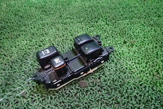 Used]Power Window Switch TOYOTA Porte 2007 CBA-NNP11 8404052041 - BE  FORWARD Auto Parts