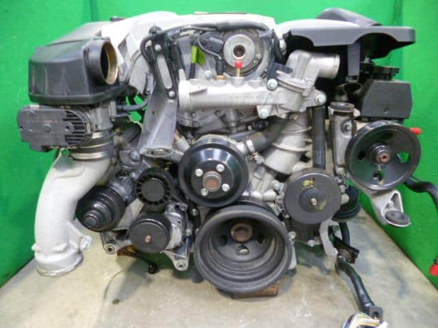 Used]111M20 Engine MERCEDES-BENZ Benz c class GF-203745 - BE 