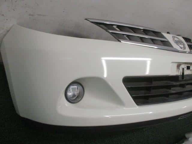 Бампер nissan tiida