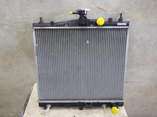 Used]Radiator NISSAN Cube 2006 DBA-YZ11 214603U500 - BE