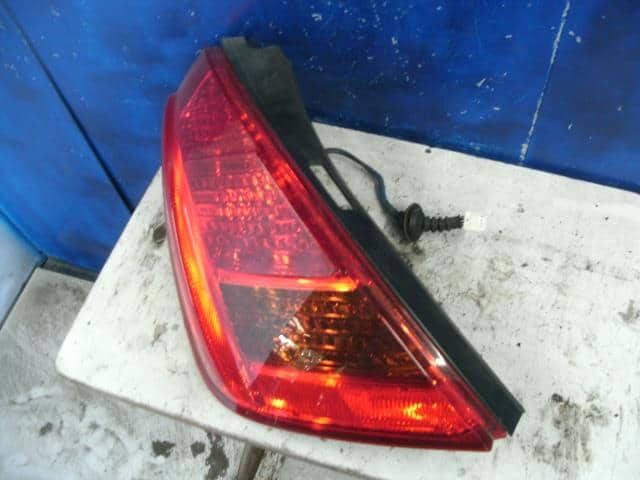 ムラーノ PZ50 左テールランプ QX1 26555-CB025