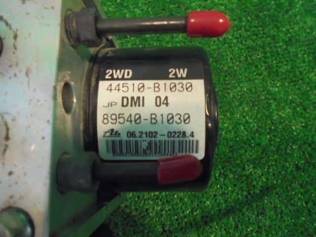 bB QNC21 ABSアクチュエーター 44050-B1030 3SZ-VE 走行72705km