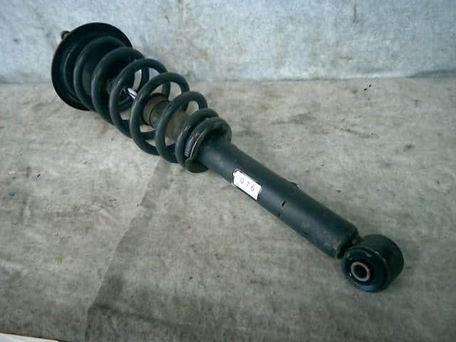 Used]Front Left Strut TOYOTA Crown Majesta 2000 TA-JZS177