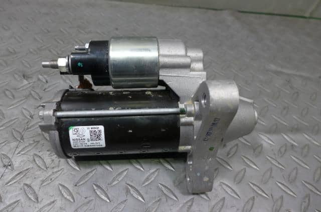 снять стартер ниссан кашкай j10 2 0