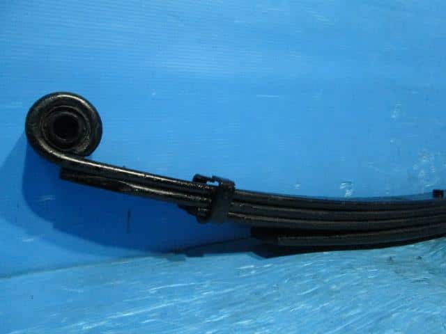 [Used]Rear Right Leaf Spring Assembly MITSUBISHI Canter 2001 KK-FE51CBD ...