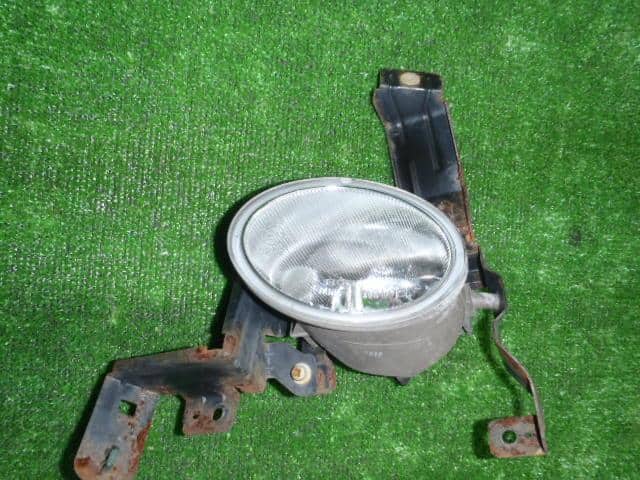Used Left Fog Light Honda Legend 04 Dba Kb1 sjaj01zd Be Forward Auto Parts