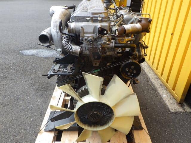 [Used]6M70T Engine Mitsubishi Fuso Fuso largesize car - BE FORWARD Auto ...