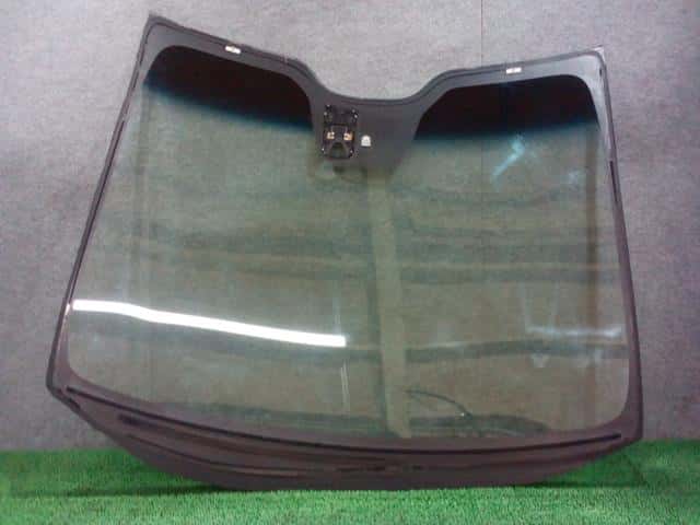 Used]Front Windshield HONDA Freed 2017 DBA-GB5 73111TDKJ11 - BE